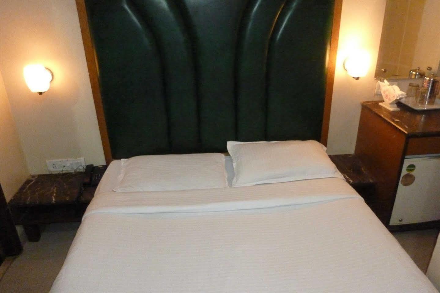 Hotel Park Shilton 뭄바이 외부 사진